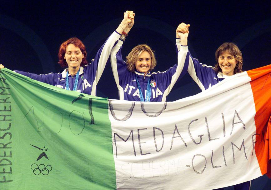 Un oro a squadre indimenticabile nel 2000 insieme a Bianchedi e Trillini. Ansa